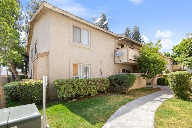 Image 3 for 8021 Mango Ave, Fontana, CA 92336