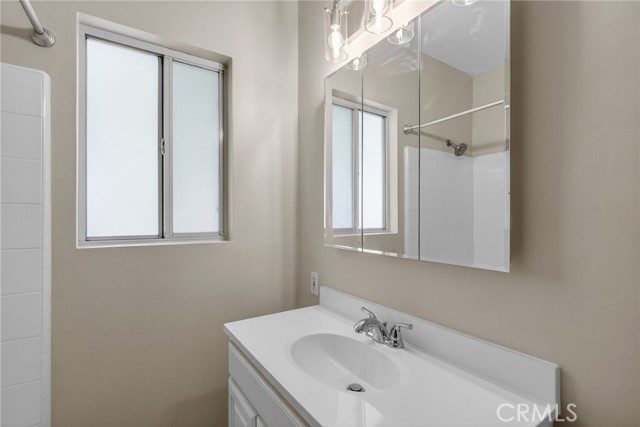 Detail Gallery Image 11 of 16 For 6845 Barcelona, Riverside,  CA 92504 - 3 Beds | 1 Baths