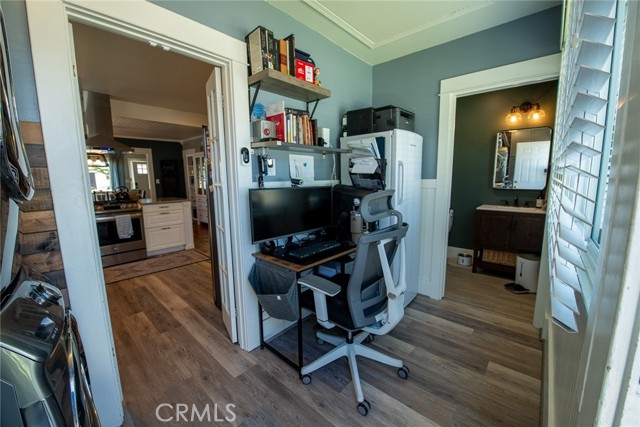 922 W 3rd Street, San Pedro CA: https://media.crmls.org/medias/5f4c0afe-8708-4d4d-9507-59911d0ba41a.jpg