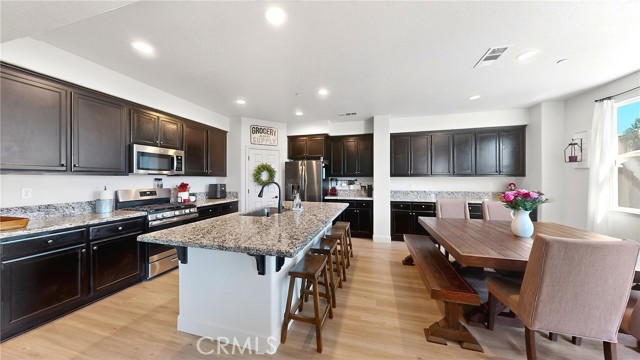 Detail Gallery Image 15 of 60 For 1164 Barcelona, Livingston,  CA 95334 - 4 Beds | 4 Baths