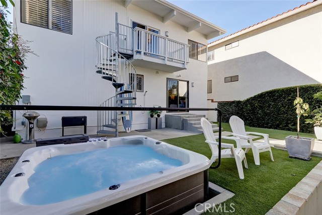 2908 Laurel Avenue, Manhattan Beach, California 90266, 3 Bedrooms Bedrooms, ,2 BathroomsBathrooms,Residential,Sold,Laurel,SB21265010