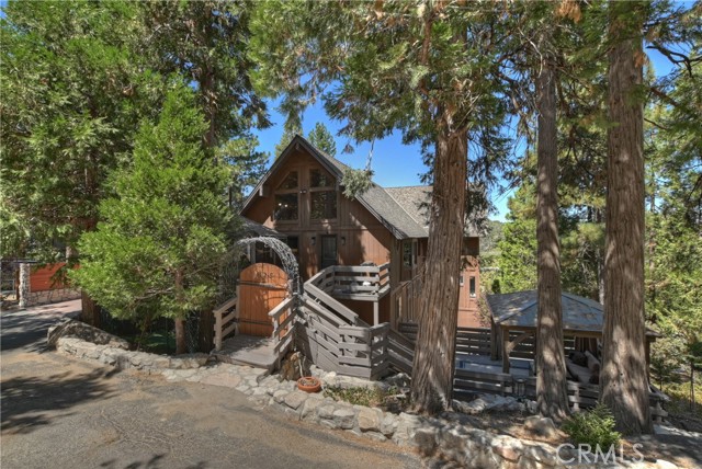 Detail Gallery Image 62 of 65 For 825 Grass Valley Rd, Lake Arrowhead,  CA 92352 - 5 Beds | 5/1 Baths