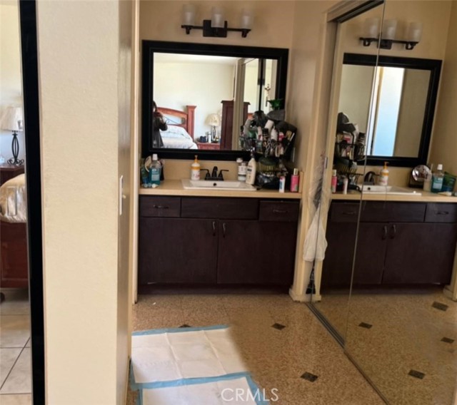 9752 E Avenue Q6, Palmdale CA: https://media.crmls.org/medias/5f4d903c-6f51-4984-801a-c7cf24bf0abd.jpg