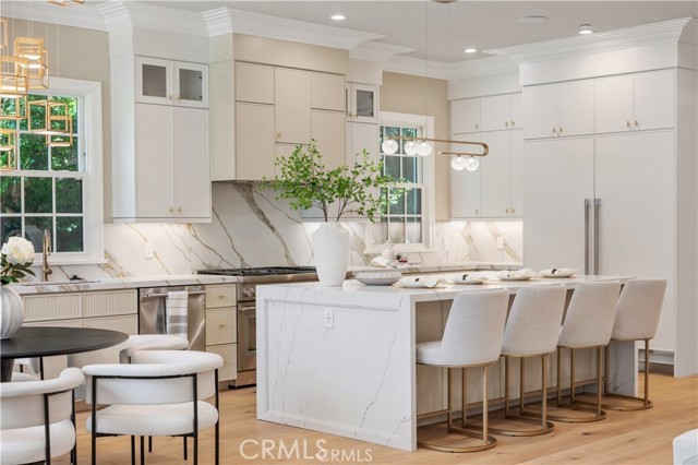 608 Arbolada Drive, Arcadia CA: https://media.crmls.org/medias/5f4e63c4-5bc8-4aa0-9fbd-67f36c4eb6e3.jpg
