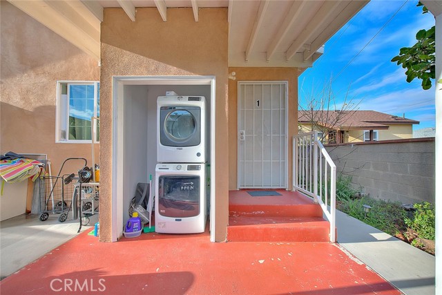 Detail Gallery Image 9 of 12 For 4514 W 164th St, Lawndale,  CA 90260 - – Beds | – Baths
