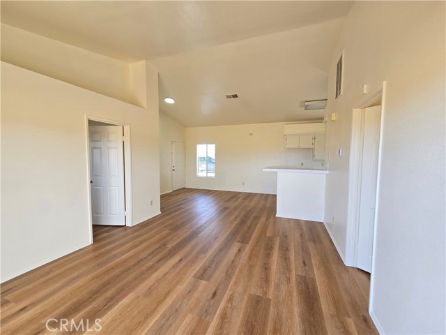 Detail Gallery Image 7 of 16 For 21411 Hacienda Bld #C,  California City,  CA 93505 - 2 Beds | 2 Baths