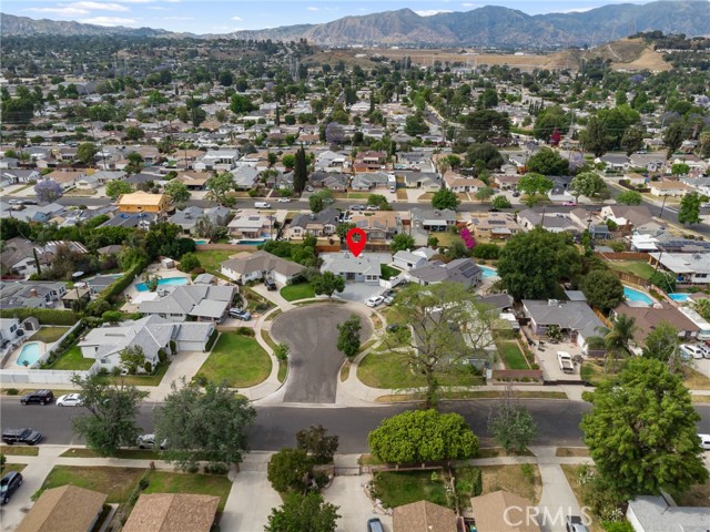 11012 Montgomery Avenue, Granada Hills CA: https://media.crmls.org/medias/5f504645-cc46-44ba-8367-e796e5790697.jpg