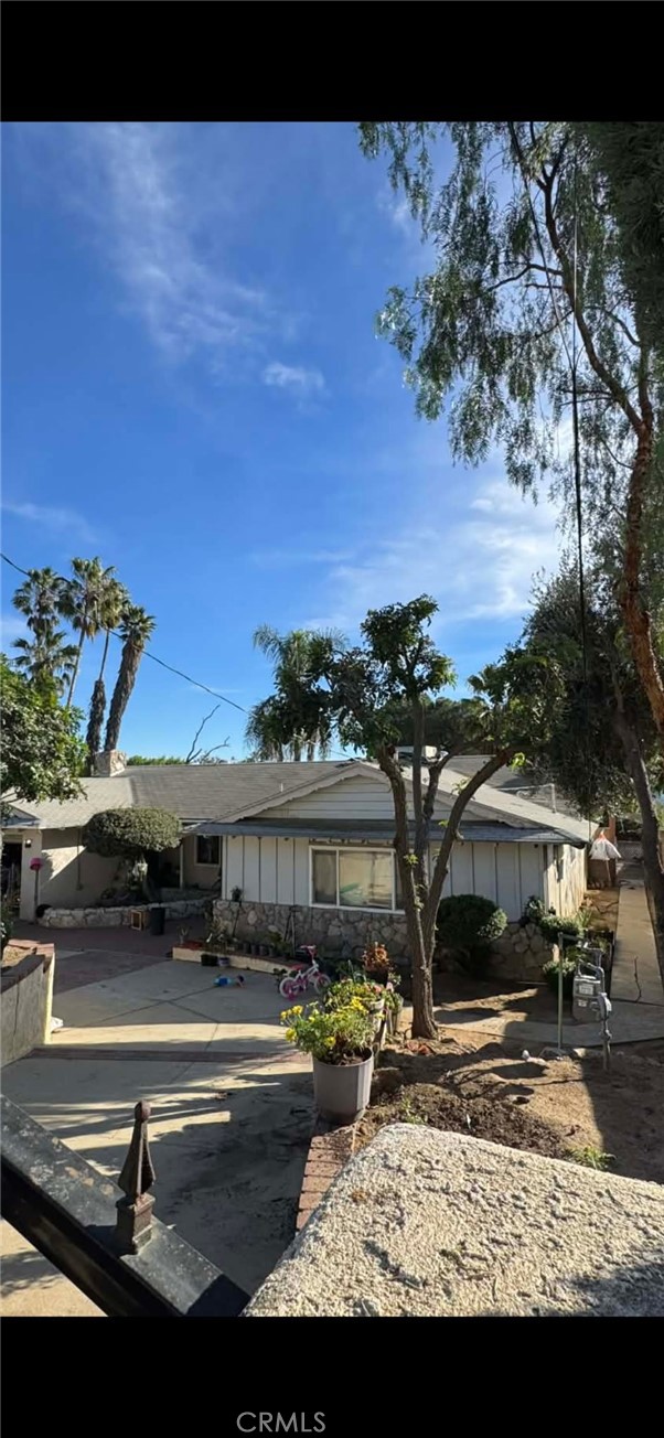 Detail Gallery Image 2 of 2 For 25325 Mountain Cliff Dr, Moreno Valley,  CA 92557 - 3 Beds | 2 Baths