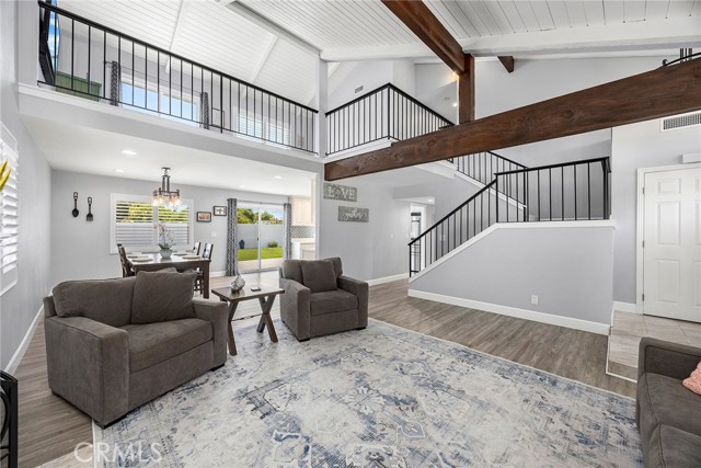 Image 4 of 43 For 17776 Buena Vista Avenue
