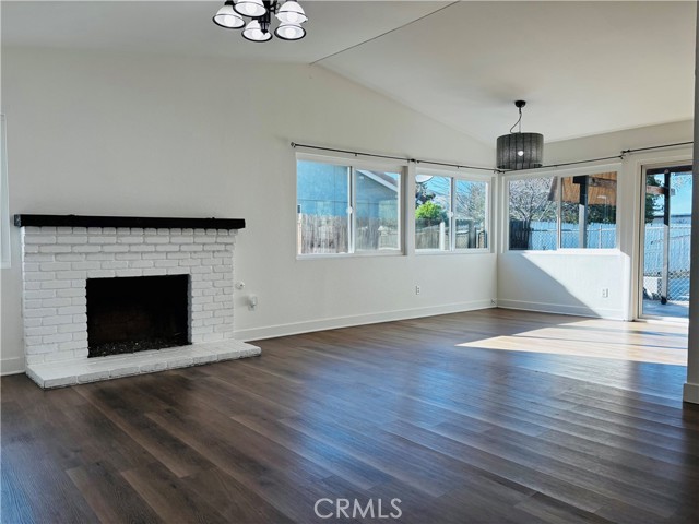 Detail Gallery Image 3 of 22 For 23806 Elyce Ct, Moreno Valley,  CA 92553 - 3 Beds | 2 Baths