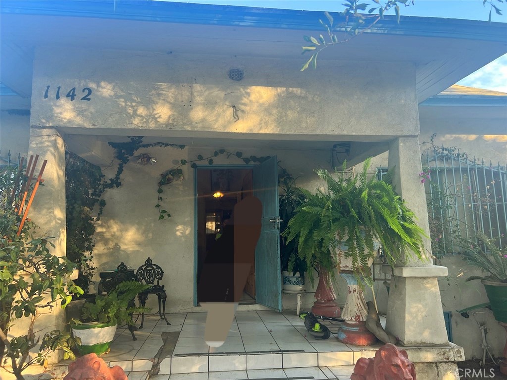 1142 S Dacotah Street, Los Angeles, CA 90023