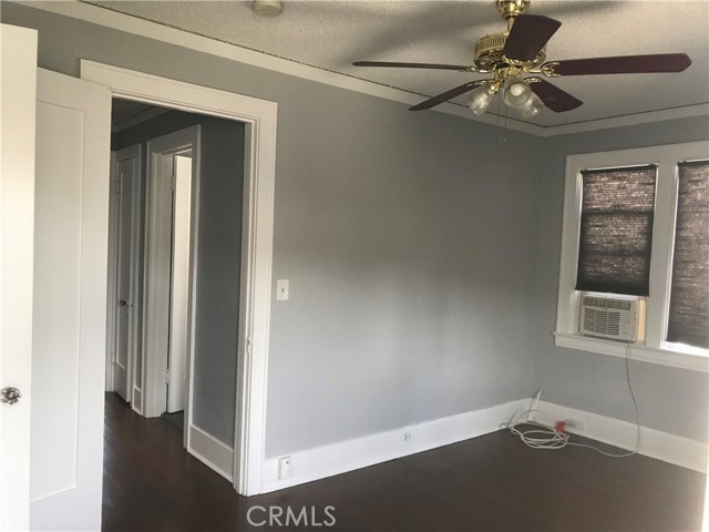 254 E Glenarm Street, Pasadena CA: https://media.crmls.org/medias/5f524524-1d7a-41a5-b364-c95d54d915d4.jpg