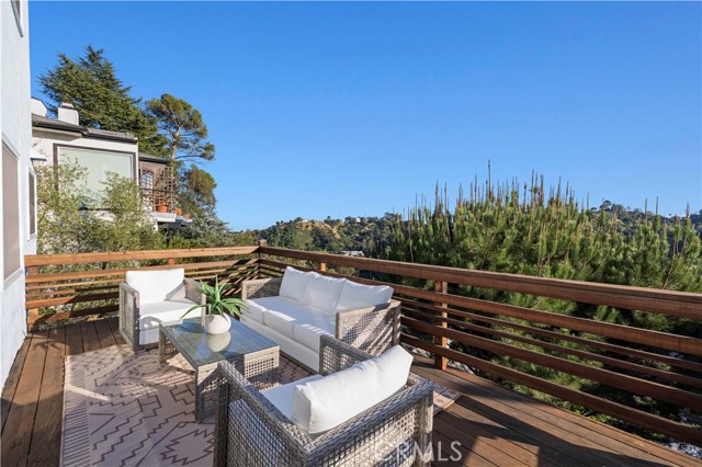 Detail Gallery Image 41 of 74 For 8615 Skyline Dr, Los Angeles,  CA 90046 - 3 Beds | 3 Baths