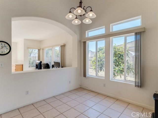 Detail Gallery Image 9 of 44 For 408 Wood Mill Ln, Santa Maria,  CA 93458 - 4 Beds | 2/1 Baths