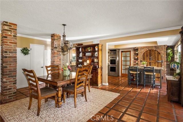 Detail Gallery Image 11 of 46 For 1431 La Colina Dr, Tustin,  CA 92780 - 3 Beds | 2 Baths