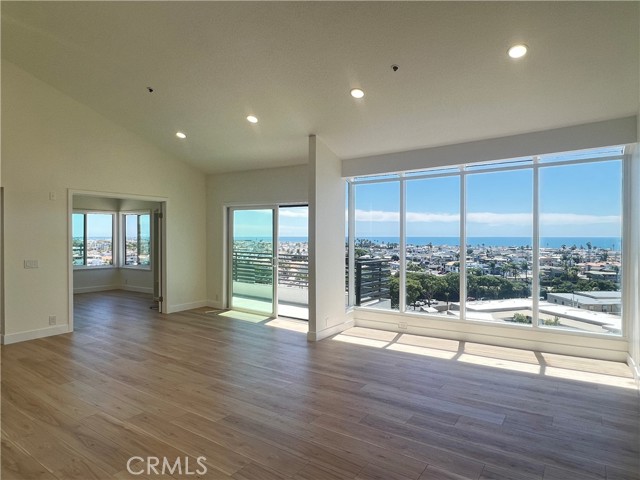 230 Lille Lane, Newport Beach CA: https://media.crmls.org/medias/5f541af3-ee3d-4f79-89f9-37c5b957ec99.jpg