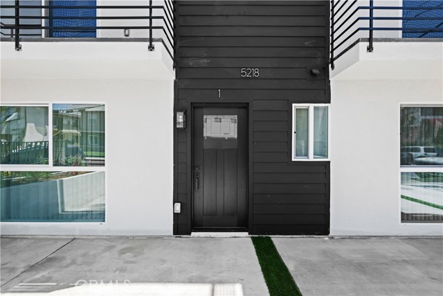 Detail Gallery Image 3 of 74 For 5218 Auckland Ave, Toluca Lake,  CA 91601 - – Beds | – Baths