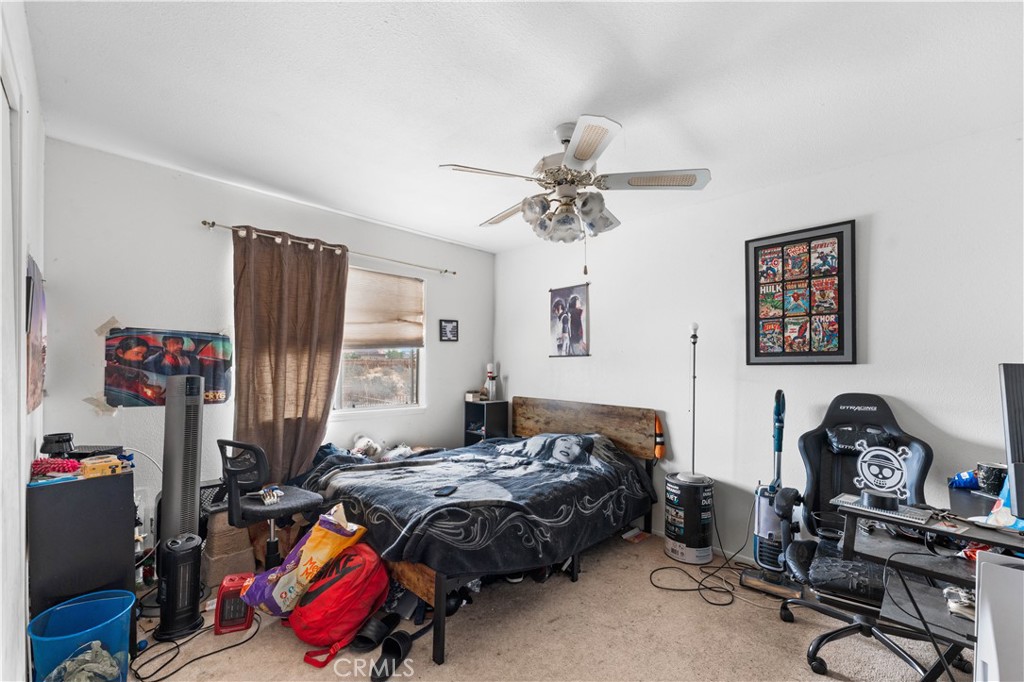 https://media.crmls.org/medias/5f544741-3ceb-4851-826e-65f262d6ac49.jpg?preset=X-Large