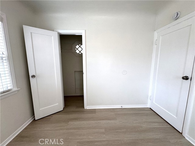 73 W Plymouth Street, Long Beach CA: https://media.crmls.org/medias/5f55b776-1b55-45c3-b9c0-06989f89974d.jpg