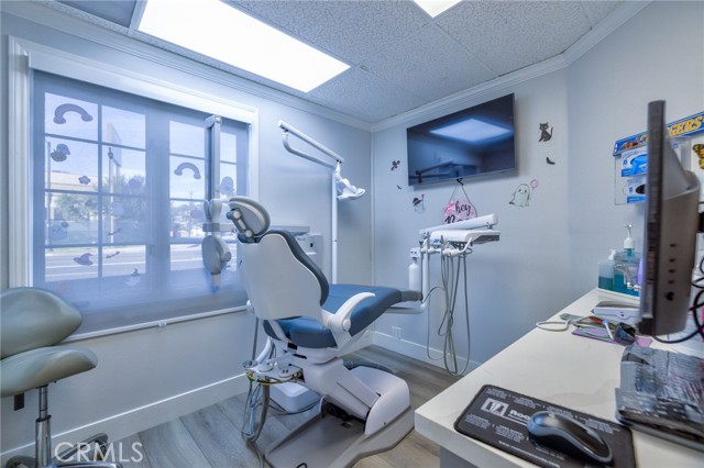 Image 10 of 52 For 16336 Whittier