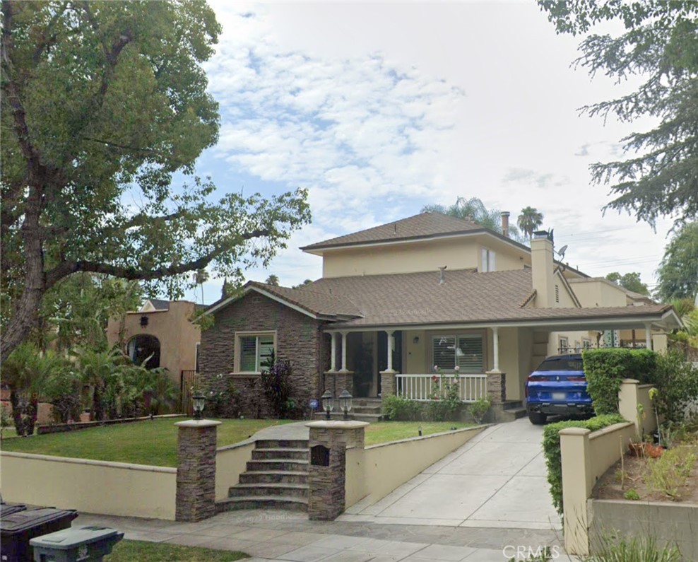 1025 E San Jose Avenue