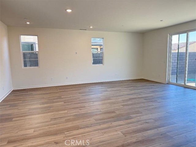 15772 Conservatory Drive, Fontana, California 92336, 3 Bedrooms Bedrooms, ,3 BathroomsBathrooms,Residential,For Sale,15772 Conservatory Drive,CRCV24181484