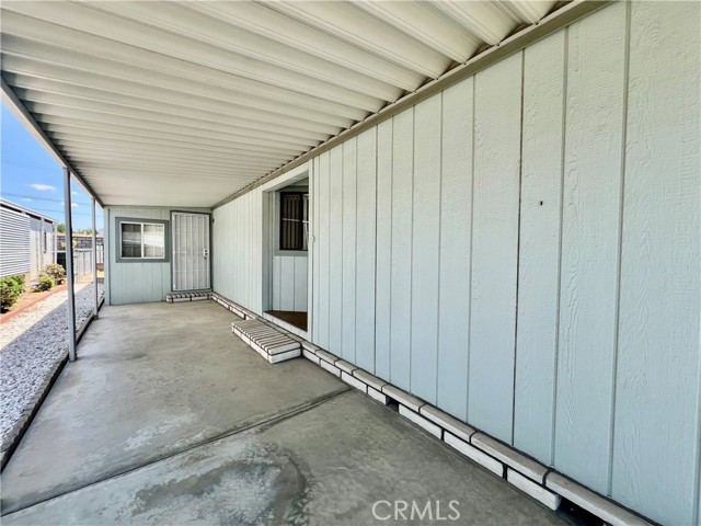 24600 Mountain Ave, Hemet CA: https://media.crmls.org/medias/5f57c591-f778-4cdc-ad81-b169b7ec8835.jpg