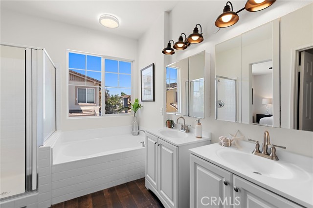 Detail Gallery Image 14 of 49 For 205 Woodcrest Ln, Aliso Viejo,  CA 92656 - 4 Beds | 2/1 Baths