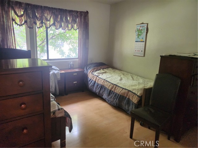 18725 Schoenborn Street, Northridge CA: https://media.crmls.org/medias/5f5a3379-02ef-4265-a30f-8fce21903591.jpg