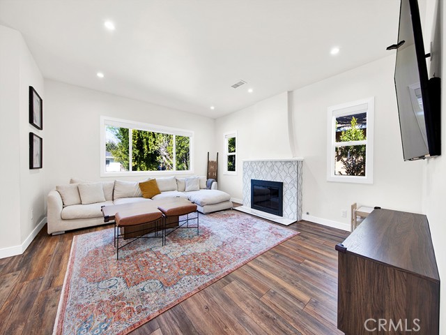 Detail Gallery Image 7 of 20 For 11260 Blix St, North Hollywood,  CA 91602 - 3 Beds | 2 Baths