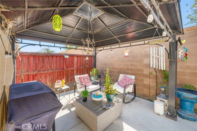 38327 Rancho Vista Dr, Beaumont CA: https://media.crmls.org/medias/5f5a5f46-1915-4158-b4ef-44815d05e714.jpg