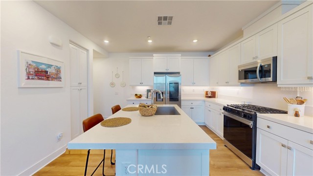 Detail Gallery Image 4 of 30 For 2221 Bluegrass Way, Rancho Mission Viejo,  CA 92694 - 2 Beds | 2 Baths