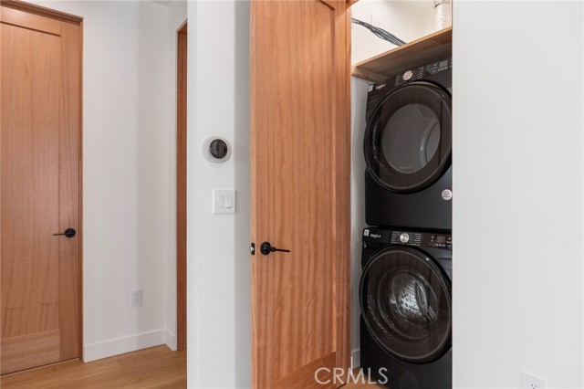 Detail Gallery Image 10 of 15 For 21826 Cohasset, Canoga Park,  CA 91303 - 2 Beds | 2 Baths