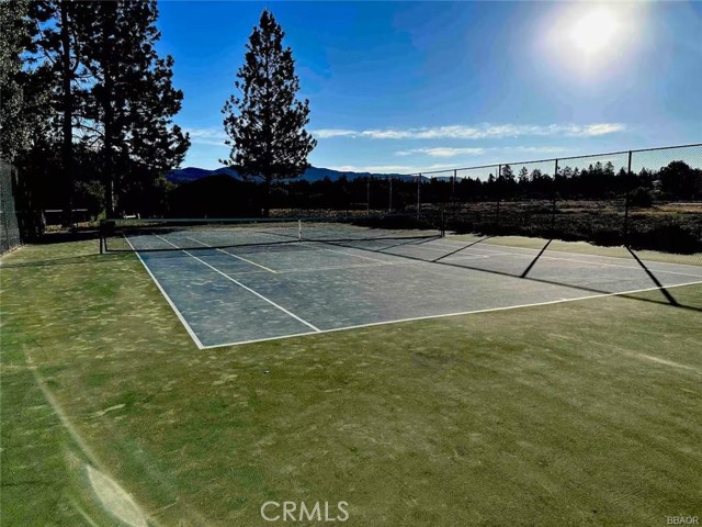 Detail Gallery Image 8 of 17 For 723 Cienega Rd, Big Bear Lake,  CA 92315 - 3 Beds | 2 Baths