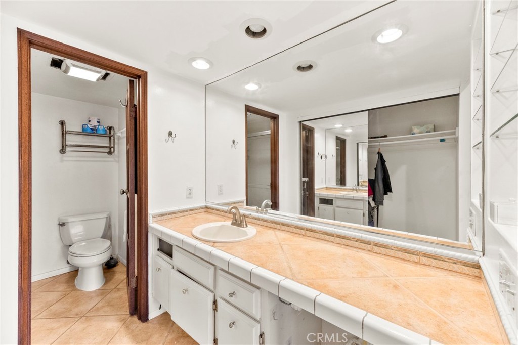 5F5Ba202 87A0 4889 918B 5F106231756D 5715 Baltimore Drive #35, La Mesa, Ca 91942 &Lt;Span Style='BackgroundColor:transparent;Padding:0Px;'&Gt; &Lt;Small&Gt; &Lt;I&Gt; &Lt;/I&Gt; &Lt;/Small&Gt;&Lt;/Span&Gt;