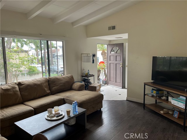3300 Seaview Avenue, Corona del Mar CA: https://media.crmls.org/medias/5f5c1a76-eec4-4f11-b8f0-f6930c35dd90.jpg