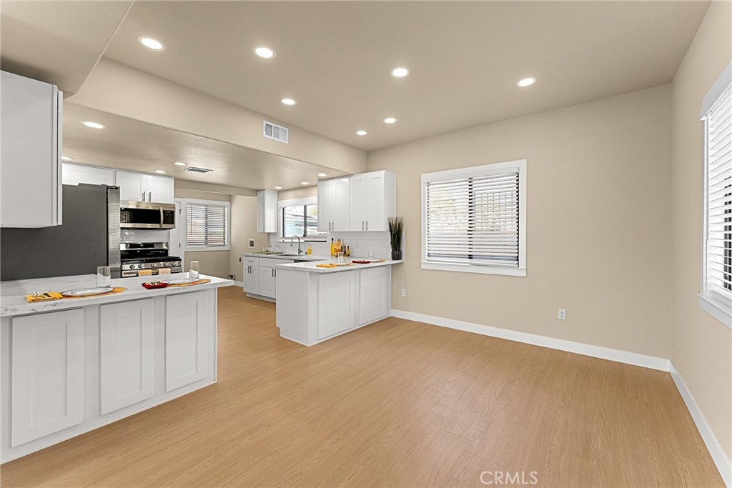 MLS #IV25219801 image #11