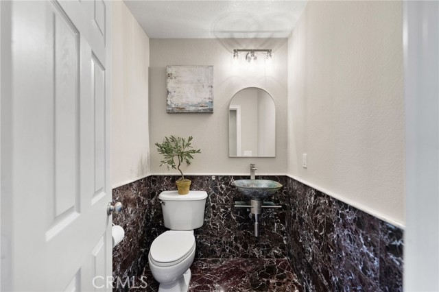 Detail Gallery Image 36 of 69 For 28889 Edenton Way, Temecula,  CA 92591 - 4 Beds | 2/1 Baths