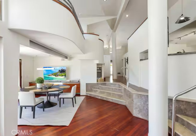 MLS #OC25239224 image #12