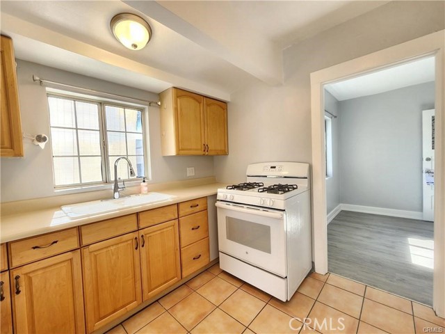 Detail Gallery Image 4 of 12 For 116 N Alta Vista Ave, Monrovia,  CA 91016 - 2 Beds | 1 Baths