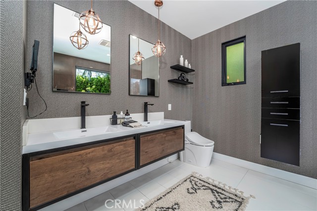 4706 Katherine Avenue, Sherman Oaks CA: https://media.crmls.org/medias/5f629942-7608-4545-92c9-b5b3f8e74313.jpg