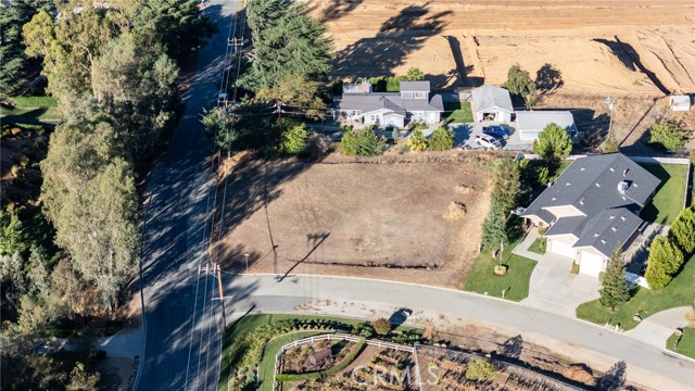 Detail Gallery Image 9 of 11 For 36140 Highland Ave, Yucaipa,  CA 92399 - – Beds | – Baths