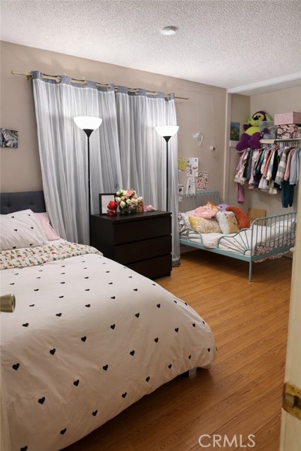 Detail Gallery Image 12 of 22 For 2410 N Justin, Simi Valley,  CA 93065 - 4 Beds | 2 Baths