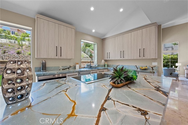 5 Vistamar Drive, Laguna Niguel CA: https://media.crmls.org/medias/5f639dbb-5667-4a59-8321-9f4ec7026b78.jpg