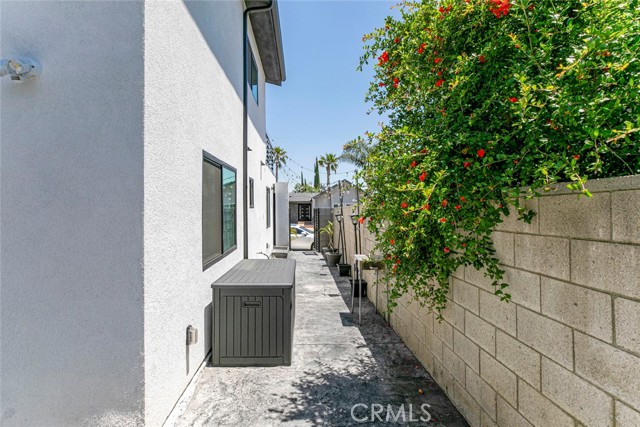 Detail Gallery Image 33 of 64 For 17465 Tuscan Dr, Granada Hills,  CA 91344 - 6 Beds | 5 Baths