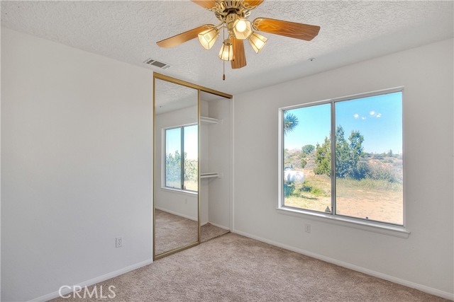 Detail Gallery Image 28 of 32 For 10722 Rodeo Rd, Oak Hills,  CA 92344 - 5 Beds | 2/1 Baths