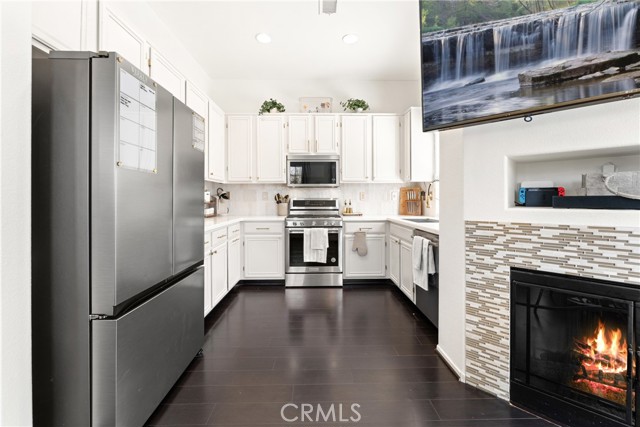 1474 De La Vina Street, Chula Vista CA: https://media.crmls.org/medias/5f63f15f-649e-442c-95a4-d97edc769a91.jpg