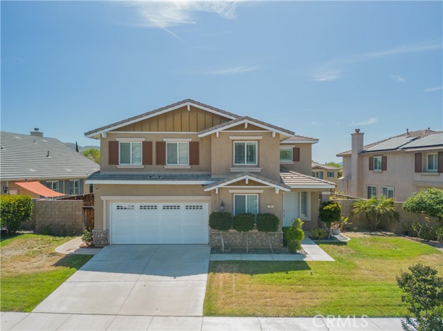 Detail Gallery Image 1 of 37 For 744 Suncup Cir, Hemet,  CA 92543 - 4 Beds | 3 Baths