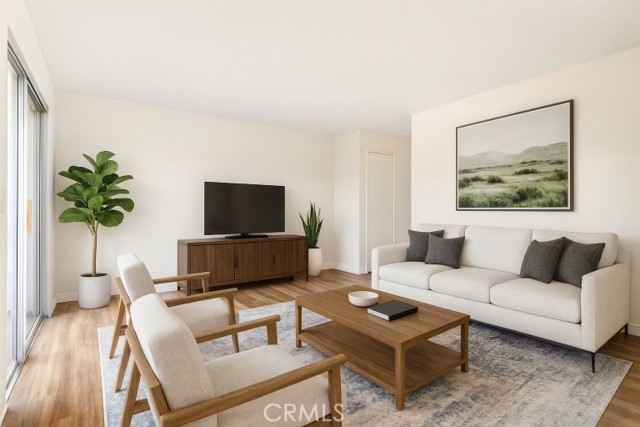 Front Image Thumbnail for CRPW25228568