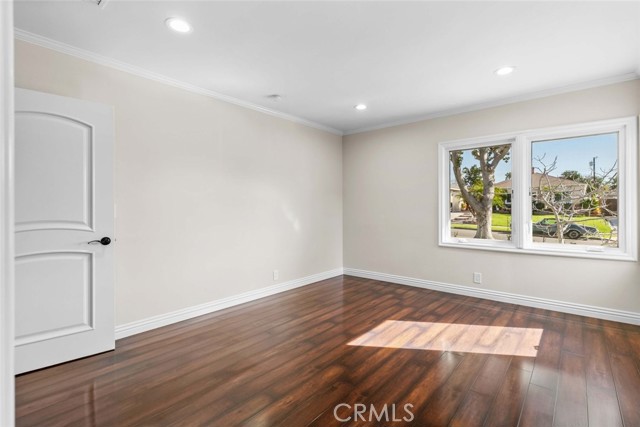 Detail Gallery Image 35 of 61 For 415 Birmingham Rd, Burbank,  CA 91504 - 4 Beds | 3/1 Baths